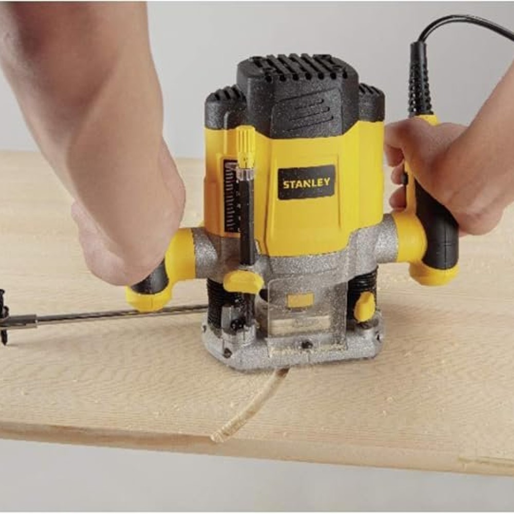 Stanley SRR1200 1200W 8 mm Freze Makinesi