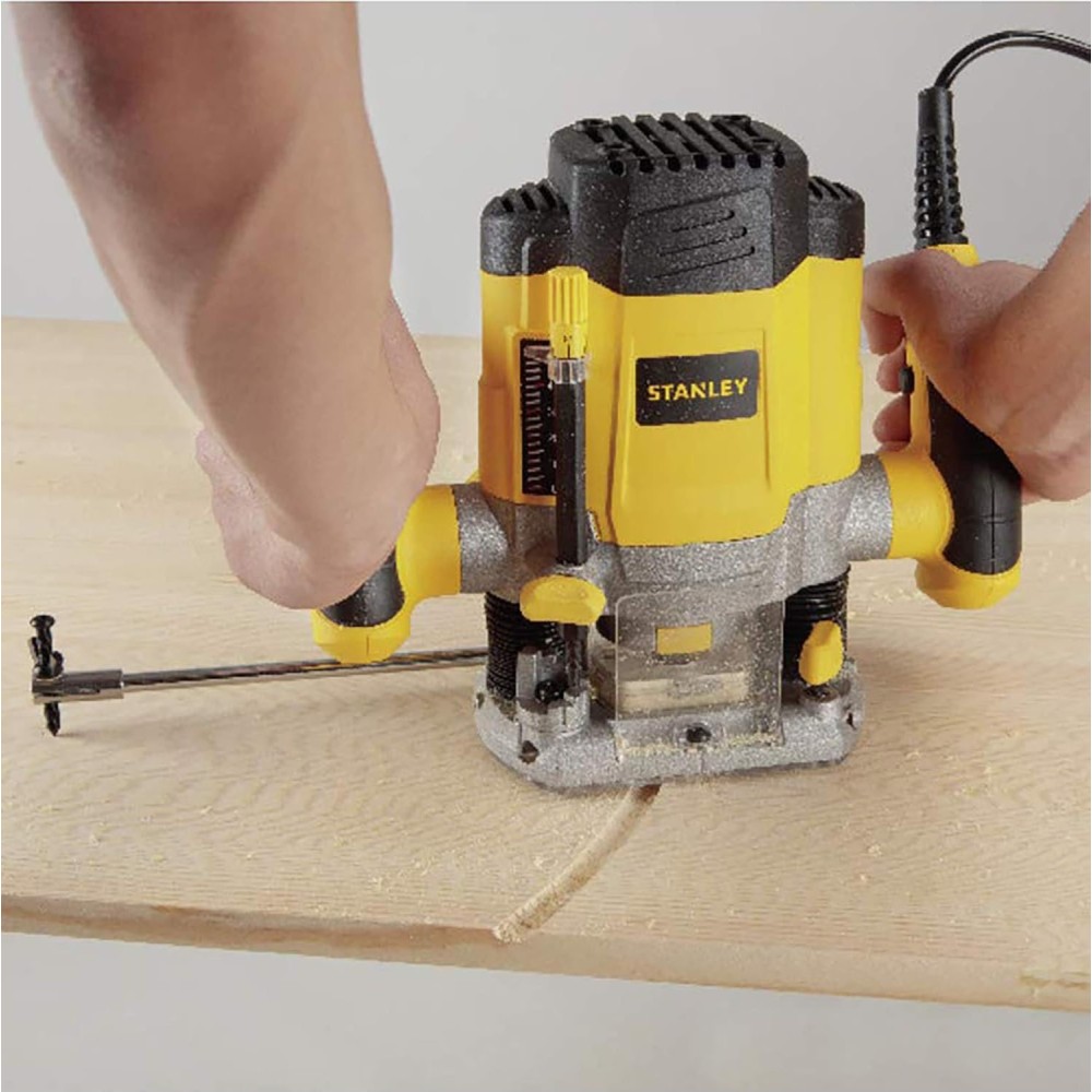 Stanley SRR1200 1200W 8 mm Freze Makinesi