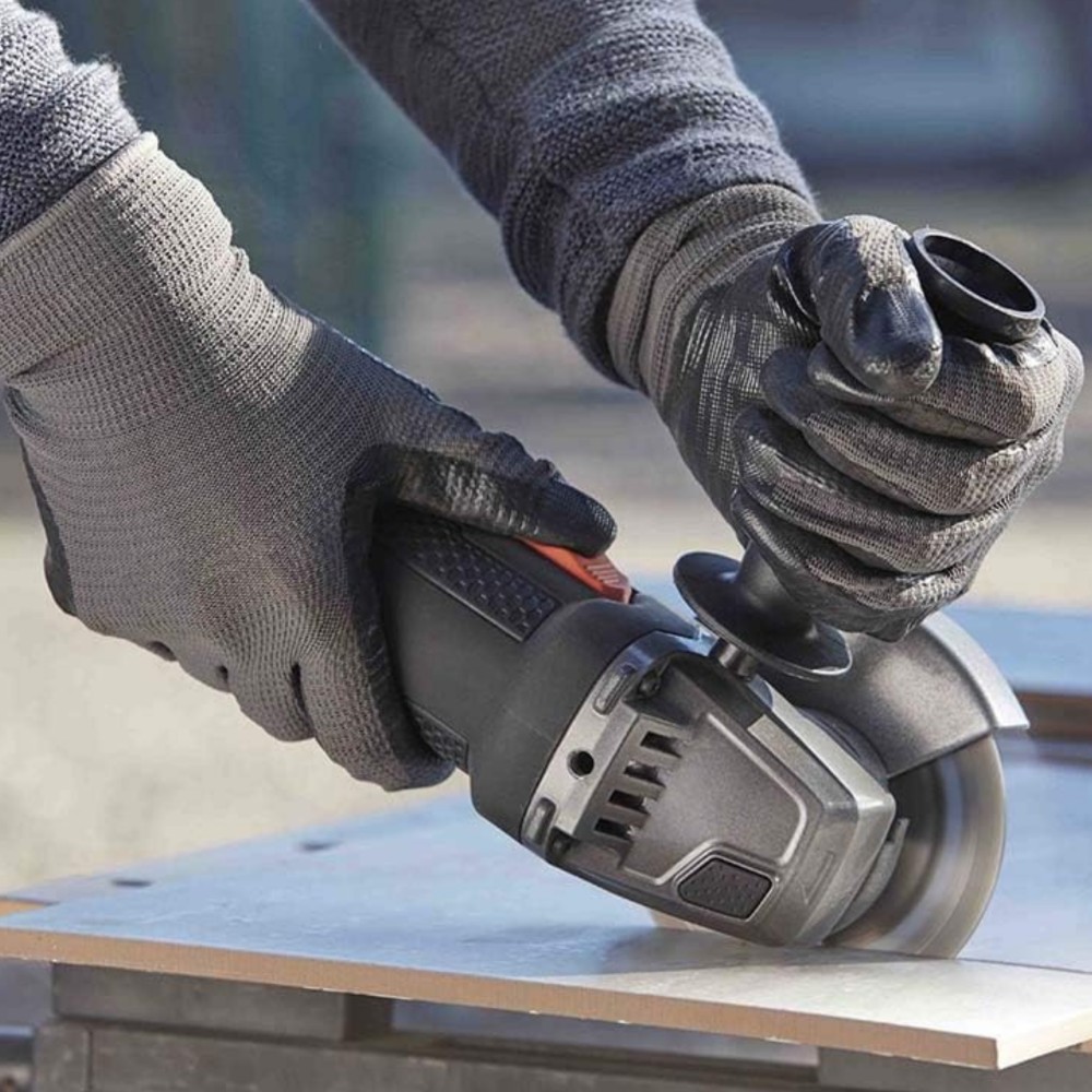 Black+Decker BEG220 900W Taşlama Makinesi Black+Decker BEG220 900W Taşlama Makinesi